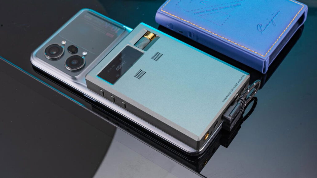 Cayin RU9 Röhren USB DAC Smartphone