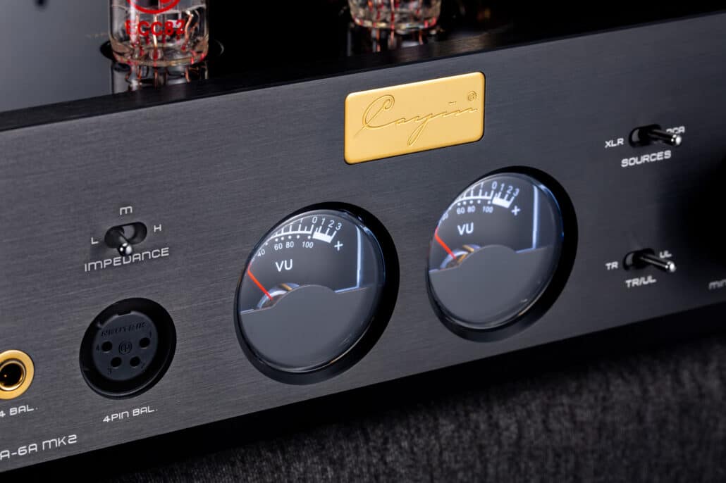 Cayin HA-6AMK2 schwarz VU Meter